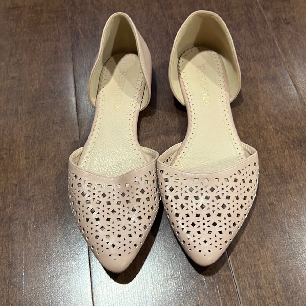 Like new ballet flats